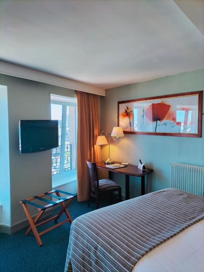 Logis Hotel Restaurant La Regence Cherbourg-en-Cotentin Exterior foto